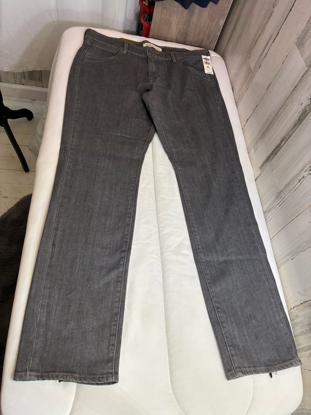Old Navy women’s Sz 14 High rise skinny Jeans in Charcoal Gray NWT